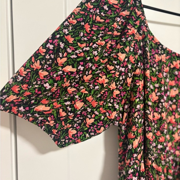 Como Blu Floral Off‎ the Shoulder Summer Top Half Sleeve Shirt Plus Size 2X - Picture 6 of 7